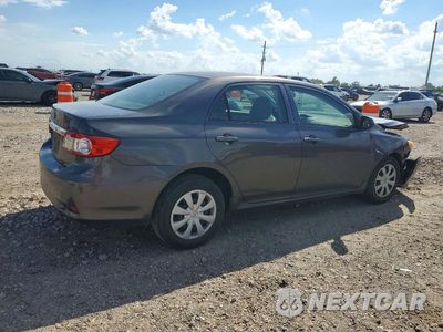Trzecie zdjęcie samochodu z tyłu: 2013 TOYOTA COROLLA L VIN:5YFBU4EEXDP150086 - miniatura