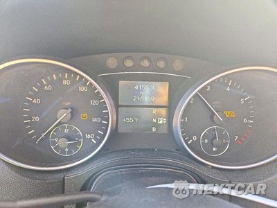 Zdjęcie 9 z 13 samochodu: 2009 MERCEDES-BENZ ML 350 VIN:4JGBB86E99A516073 - miniatura