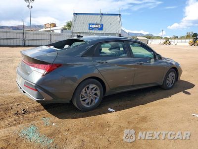 Trzecie zdjęcie samochodu z tyłu: 2025 HYUNDAI ELANTRA HYBRID BLUE VIN:KMHLM4DJ3SU170064 - miniatura