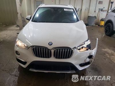 Piąte zdjęcie samochodu w środku: 2022 BMW X1 SDRIVE28I VIN:WBXHU7C36J3H43628 - miniatura