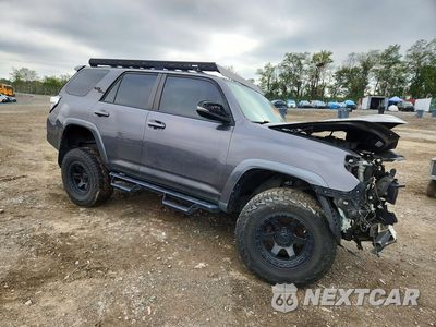 Czwarte zdjęcie samochodu z boku: 2019 TOYOTA 4RUNNER TRD OFF-ROAD PREMIUM VIN:JTEBU5JR5K5699022 - miniatura