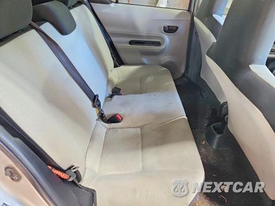 Zdjęcie 10 z 12 samochodu: 2013 TOYOTA PRIUS C ONE VIN:JTDKDTB31D1536624 - miniatura