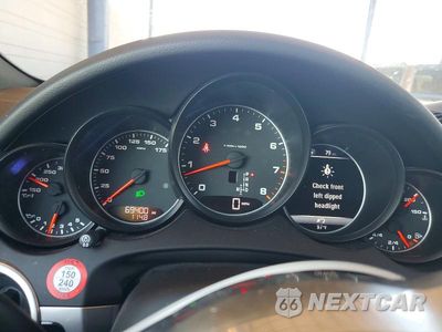 Zdjęcie 9 z 12 samochodu: 2016 PORSCHE CAYENNE VIN:WP1AA2A2XGKA09668 - miniatura