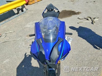 Piąte zdjęcie samochodu w środku: 2026 YAMAHA YZF1000 VIN:JYARNA7E5TA001168 - miniatura