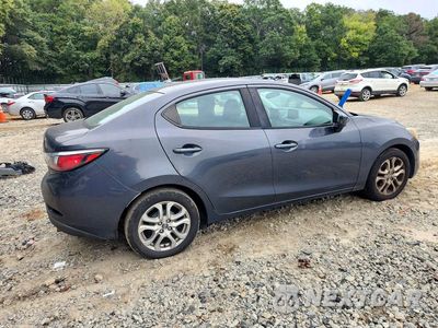Trzecie zdjęcie samochodu z tyłu: 2016 SCION IA BASE VIN:3MYDLBZVXGY127181 - miniatura