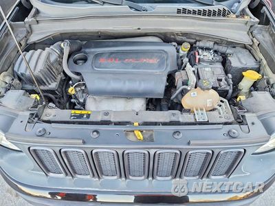 Zdjęcie 11 z 12 samochodu: 2017 JEEP RENEGADE TRAILHAWK VIN:ZACCJBCB2HPE88179 - miniatura