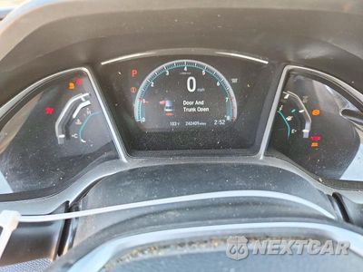 Zdjęcie 9 z 13 samochodu: 2018 HONDA CIVIC EX VIN:19XFC2F75JE205002 - miniatura