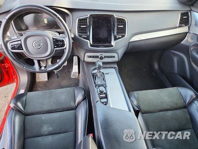 Zdjęcie 8 z 14 samochodu: 2017 VOLVO XC90 T6 VIN:YV4A22PM7H1105365 - miniatura