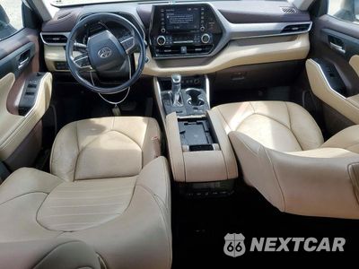 Zdjęcie 8 z 13 samochodu: 2020 TOYOTA HIGHLANDER XLE VIN:5TDHZRAH3LS023095 - miniatura