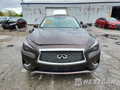 Piąte zdjęcie samochodu w środku: 2018 INFINITI Q50 3.0T LUXE VIN:JN1EV7AR8JM439764 - miniatura