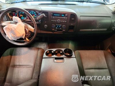 Zdjęcie 8 z 12 samochodu: 2011 CHEVROLET SILVERADO K1500 LT VIN:1GCRKSE34BZ245625 - miniatura