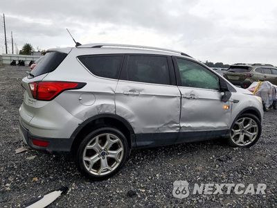 Trzecie zdjęcie samochodu z tyłu: 2019 FORD ESCAPE TITANIUM VIN:1FMCU0J97KUB95889 - miniatura