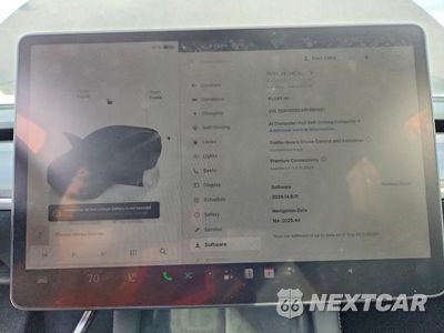 Zdjęcie 9 z 13 samochodu: 2023 TESLA MODEL Y VIN:7SAYGDEE4PF859861 - miniatura