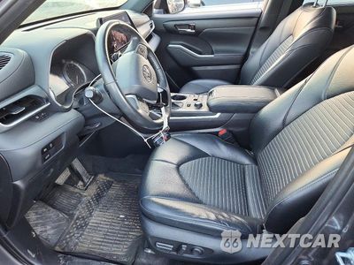 Zdjęcie 7 z 13 samochodu: 2023 TOYOTA HIGHLANDER XSE VIN:5TDKDRBH2PS015451 - miniatura