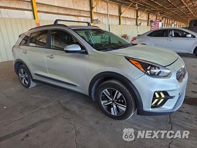 Czwarte zdjęcie samochodu z boku: 2020 KIA NIRO LXS VIN:KNDCB3LC3L5413178 - miniatura