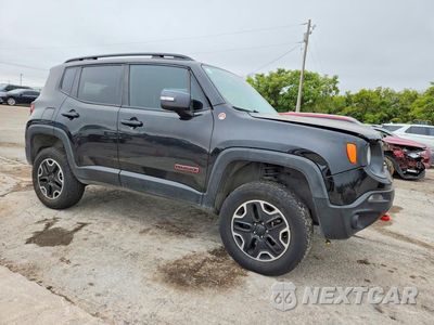 Czwarte zdjęcie samochodu z boku: 2016 JEEP RENEGADE TRAILHAWK VIN:ZACCJBCTXGPC80493 - miniatura