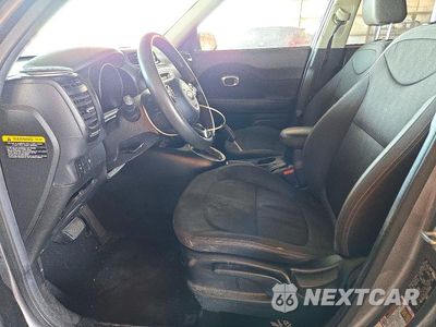 Zdjęcie 7 z 13 samochodu: 2016 KIA SOUL BASE VIN:KNDJN2A25G7356916 - miniatura