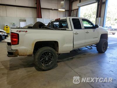 Trzecie zdjęcie samochodu z tyłu: 2016 CHEVROLET SILVERADO K1500 LT VIN:1GCVKRECXGZ282449 - miniatura