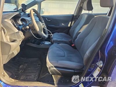 Zdjęcie 7 z 12 samochodu: 2013 HONDA FIT VIN:JHMGE8H35DC020731 - miniatura