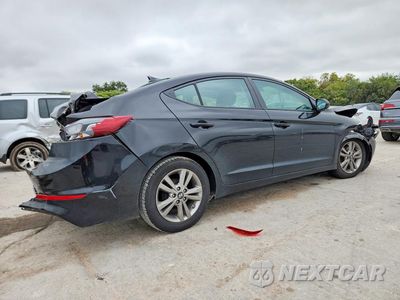 Trzecie zdjęcie samochodu z tyłu: 2017 HYUNDAI ELANTRA VALUE EDITION VIN:KMHD84LF6HU261179 - miniatura