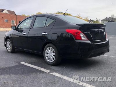 Trzecie zdjęcie samochodu z tyłu: 2017 NISSAN VERSA 1.6 SV VIN:3N1CN7AP1HL802951 - miniatura