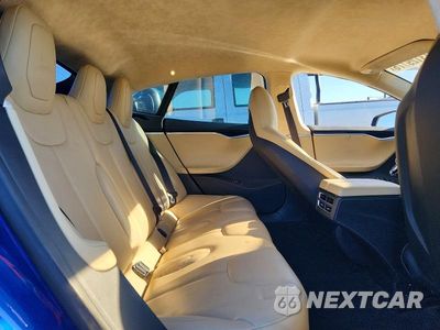 Zdjęcie 10 z 12 samochodu: 2015 TESLA MODEL S VIN:5YJSA1E18FF105165 - miniatura