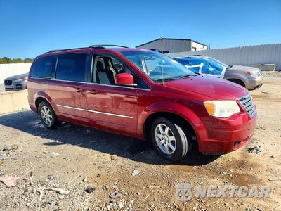 Czwarte zdjęcie samochodu z boku: 2010 CHRYSLER TOWN & COUNTRY TOURING PLUS VIN:2A4RR8DX3AR387390 - miniatura