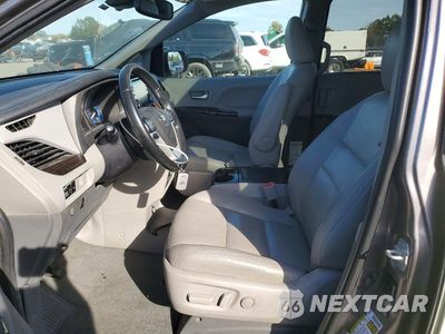 Zdjęcie 7 z 13 samochodu: 2020 TOYOTA SIENNA XLE 8-PASSENGER VIN:5TDYZ3DC3LS039990 - miniatura