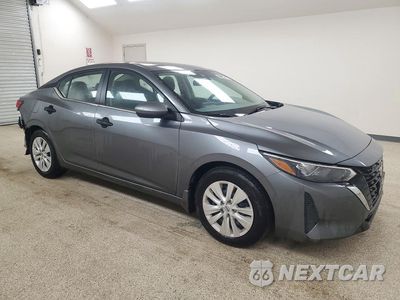 Czwarte zdjęcie samochodu z boku: 2025 NISSAN SENTRA S VIN:3N1AB8BV3SY421678 - miniatura