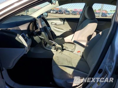 Zdjęcie 7 z 12 samochodu: 2012 TOYOTA COROLLA LE VIN:2T1BU4EEXCC917739 - miniatura