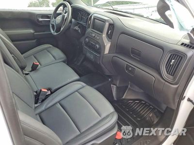 Zdjęcie 8 z 12 samochodu: 2024 CHEVROLET SILVERADO K1500 VIN:3GCNDAEK4RG126428 - miniatura
