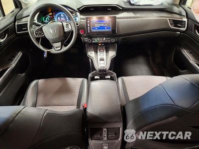 Zdjęcie 8 z 12 samochodu: 2021 HONDA CLARITY VIN:JHMZC5F16MC001667 - miniatura