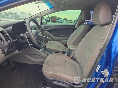 Zdjęcie 7 z 12 samochodu: 2014 KIA FORTE LX VIN:KNAFX4A68E5155015 - miniatura