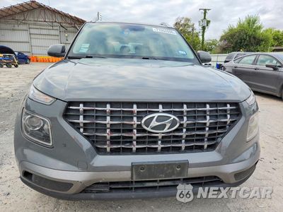 Piąte zdjęcie samochodu w środku: 2020 HYUNDAI VENUE SEL VIN:KMHRC8A36LU029162 - miniatura