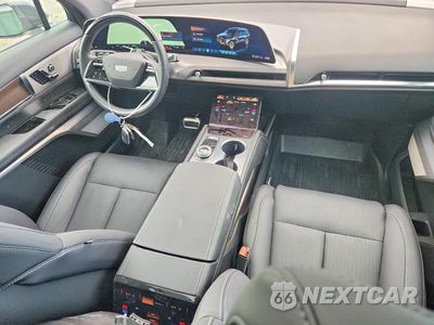 Zdjęcie 8 z 13 samochodu: 2026 CADILLAC VISTIQ SPORT VIN:1GYC3NML1TZ702134 - miniatura