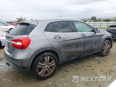 Trzecie zdjęcie samochodu z tyłu: 2015 MERCEDES-BENZ GLA 250 4MATIC VIN:WDCTG4GB2FJ084939 - miniatura