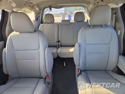 Zdjęcie 10 z 14 samochodu: 2020 TOYOTA SIENNA XLE 7-PASSENGER VIN:5TDDZ3DC6LS234738 - miniatura