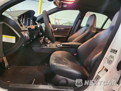 Zdjęcie 7 z 12 samochodu: 2014 MERCEDES-BENZ C 63 AMG VIN:WDDGF7HB4EA900676 - miniatura