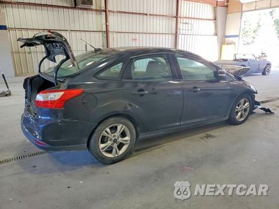 Trzecie zdjęcie samochodu z tyłu: 2013 FORD FOCUS SE VIN:1FADP3F28DL295303 - miniatura