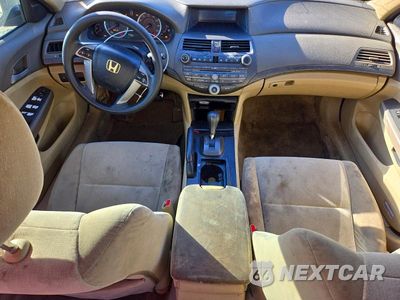 Zdjęcie 8 z 12 samochodu: 2010 HONDA ACCORD LX VIN:1HGCP2F31AA058444 - miniatura