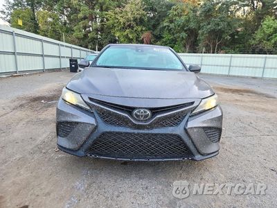 Piąte zdjęcie samochodu w środku: 2019 TOYOTA CAMRY SE VIN:4T1B11HK2KU293523 - miniatura