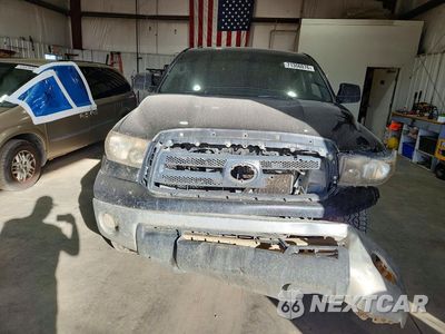 Piąte zdjęcie samochodu w środku: 2011 TOYOTA TUNDRA CREWMAX SR5 VIN:5TFDY5F15BX169612 - miniatura