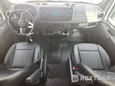 Zdjęcie 8 z 13 samochodu: 2022 MERCEDES-BENZ SPRINTER 2500 DELIVERY VAN VIN:W1Y4EDHY1NT107483 - miniatura