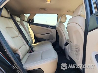 Zdjęcie 10 z 12 samochodu: 2017 HYUNDAI TUCSON SE PLUS VIN:KM8J33A45HU501738 - miniatura