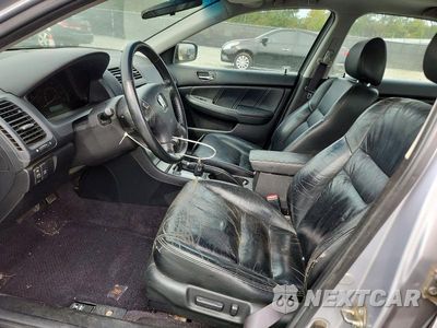 Zdjęcie 7 z 12 samochodu: 2004 HONDA ACCORD EX VIN:1HGCM66534A095999 - miniatura