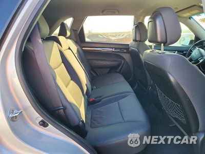 Zdjęcie 11 z 13 samochodu: 2013 KIA SORENTO LX VIN:5XYKT3A14DG332418 - miniatura