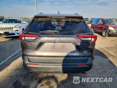 Zdjęcie 6 z 13 samochodu: 2021 TOYOTA RAV4 XLE VIN:2T3P1RFV6MW181240 - miniatura