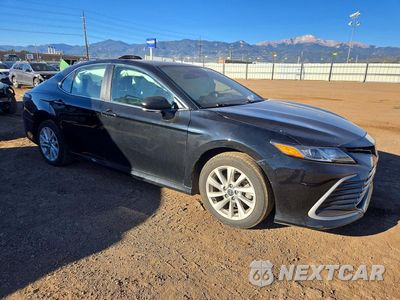 Czwarte zdjęcie samochodu z boku: 2024 TOYOTA CAMRY LE VIN:4T1C11BKXRU117696 - miniatura