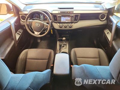 Zdjęcie 8 z 13 samochodu: 2018 TOYOTA RAV4 LE VIN:JTMBFREV4JJ236436 - miniatura