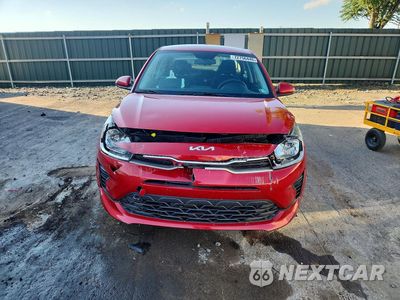 Piąte zdjęcie samochodu w środku: 2023 KIA RIO S VIN:3KPA24AD6PE512418 - miniatura